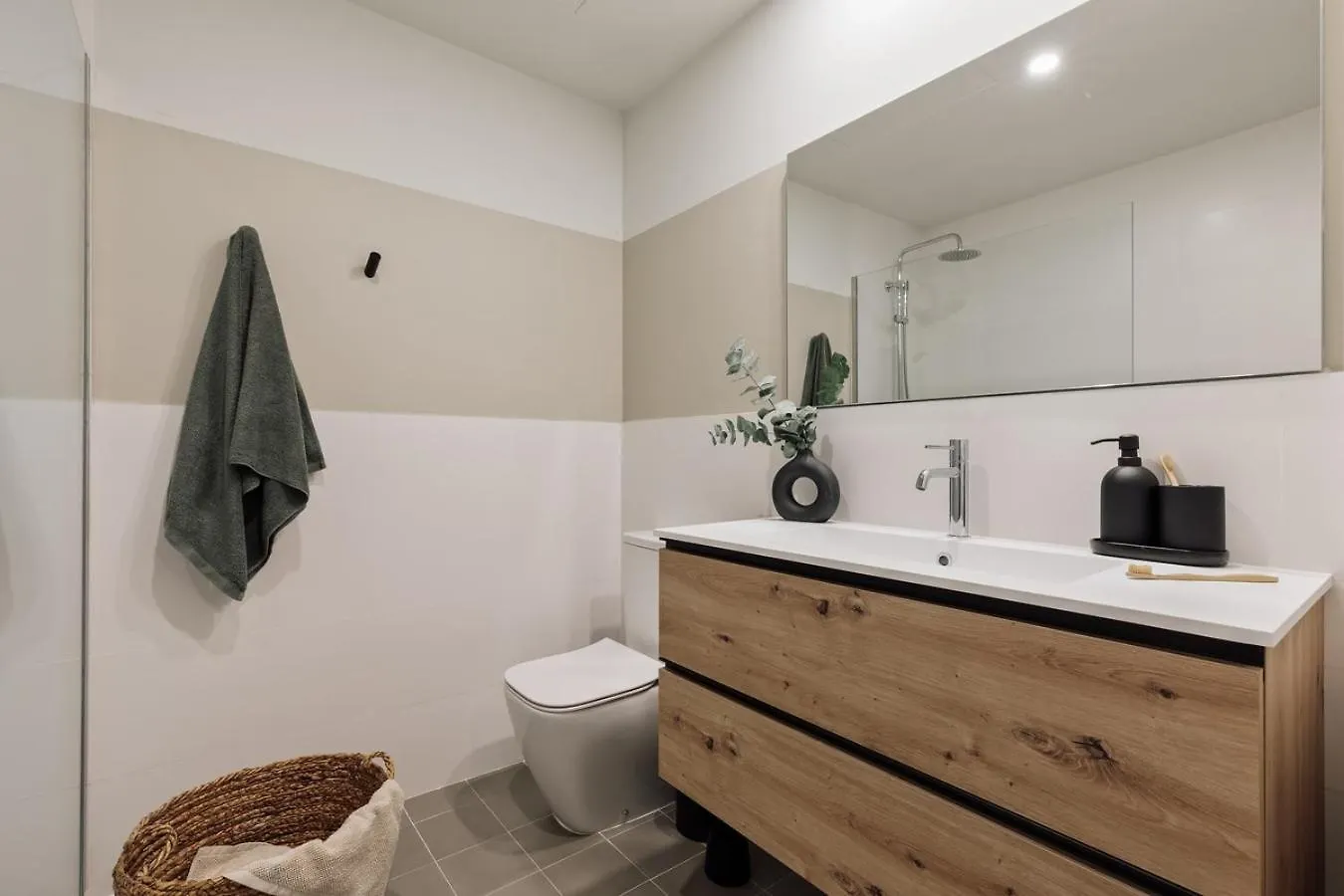 ברצלונה Nal - 2 Bedrooms, Office And Balcony In Eixample Dreta 0*,