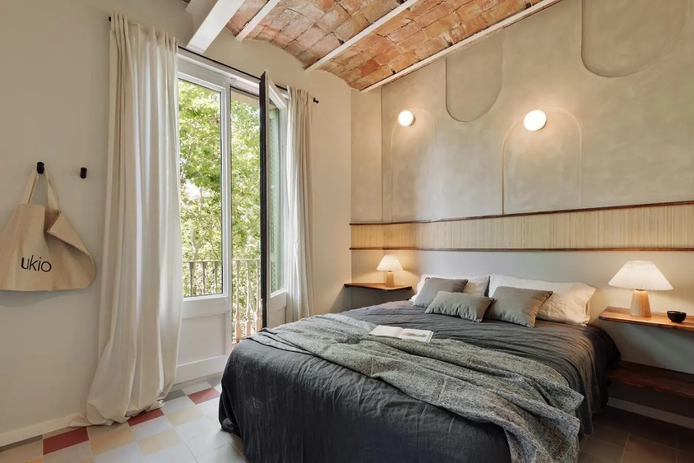 ברצלונה Nal - 2 Bedrooms, Office And Balcony In Eixample Dreta 0*,